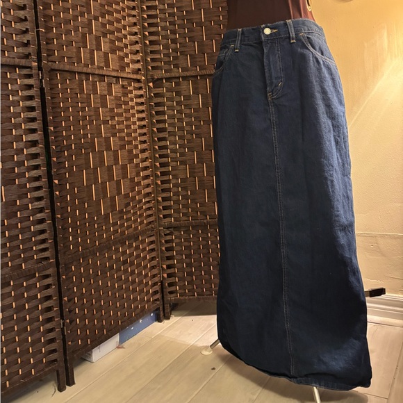 Vintage Levi's Dark Blue Denim Maxi Skirt - Picture 2 of 8
